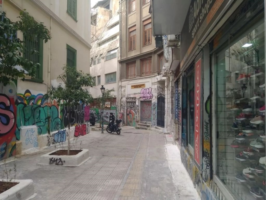 (For Sale) Commercial Commercial Property || Athens Center/Athens - 990 Sq.m, 1.800.000€ 