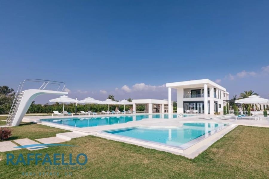 (For Sale) Residential Villa || Chalkidiki/Moudania - 600 Sq.m, 6 Bedrooms, 4.000.000€ 