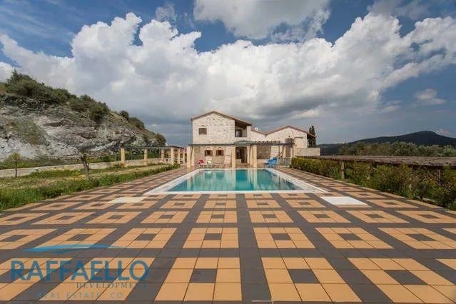 (Προς Ενοικίαση) Κατοικία Βίλα || Ανατολική Αττική/Ανάβυσσος - 600 τ.μ, 3 Υ/Δ, 6.000€ 