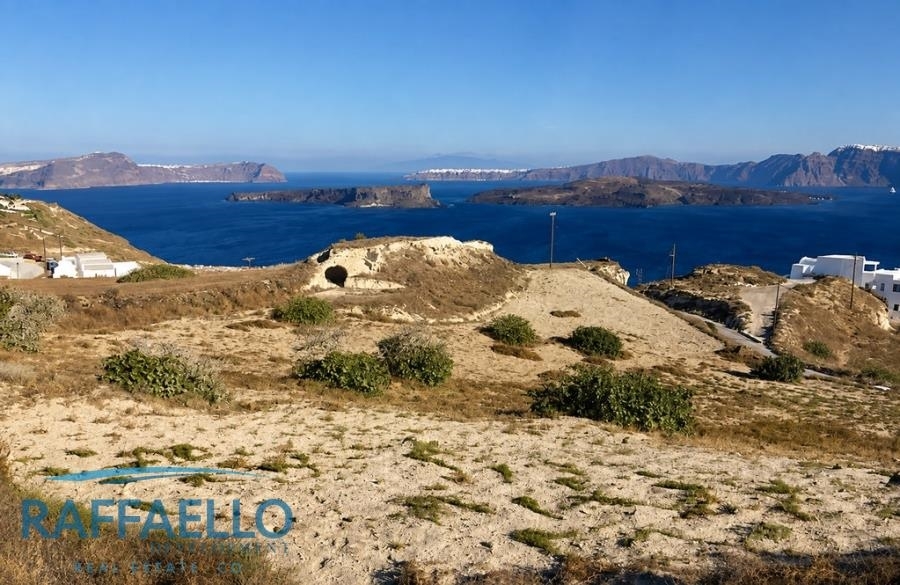 (For Sale) Land Plot || Cyclades/Santorini-Thira - 4.400 Sq.m, 600.000€ 