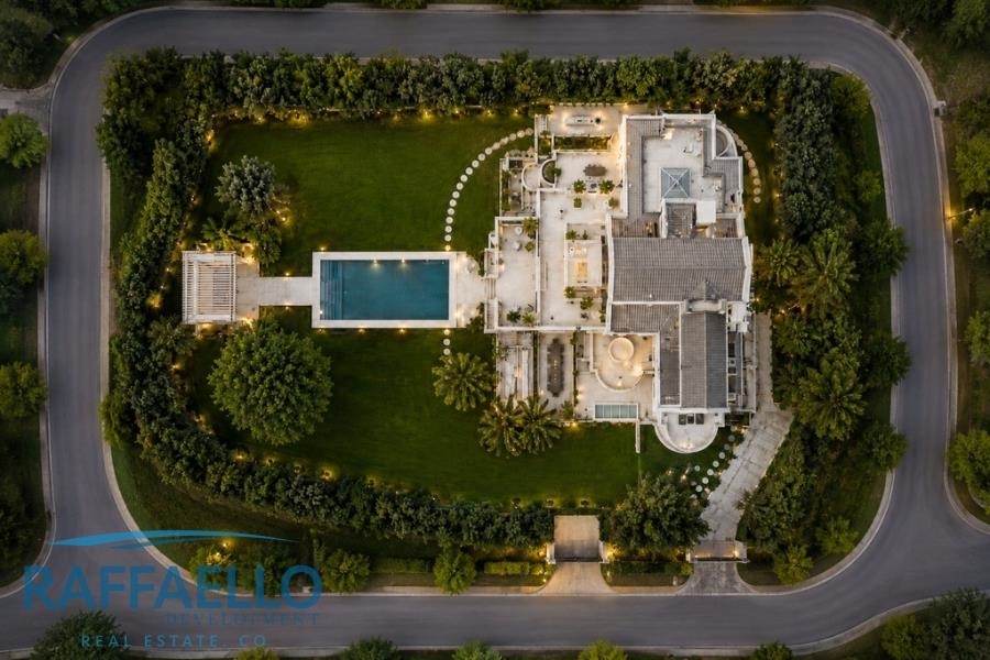 (For Rent) Residential Villa || Athens North/Ekali - 1.600 Sq.m, 8 Bedrooms, 16.000€ 