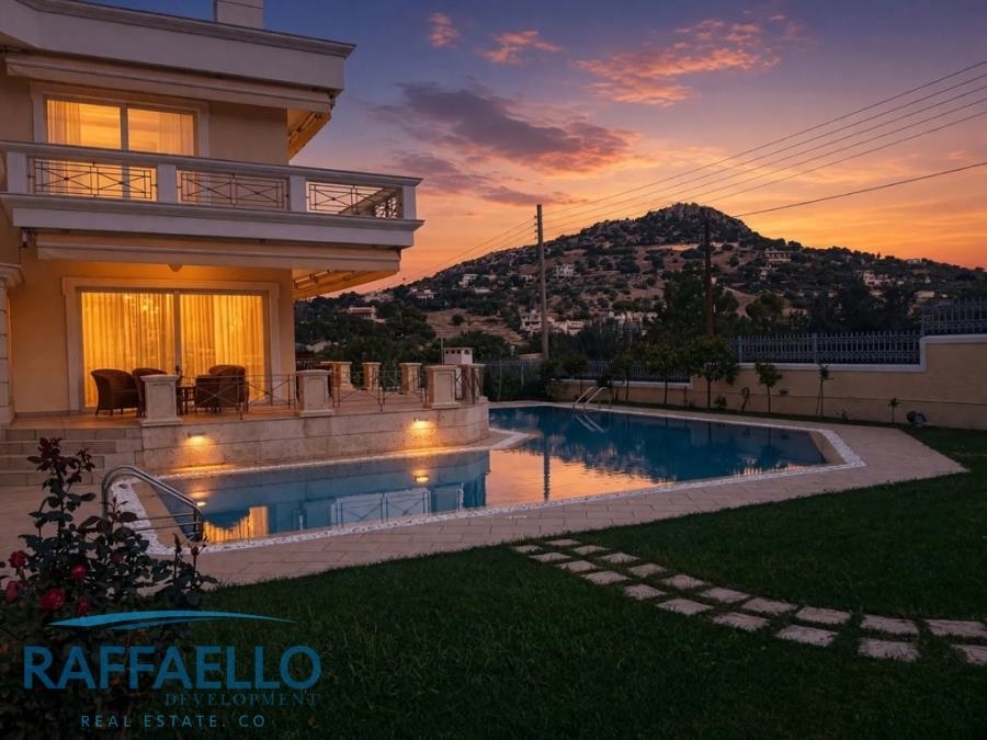 (For Rent) Residential Villa || East Attica/Vari-Varkiza - 500 Sq.m, 4 Bedrooms, 4.000€ 