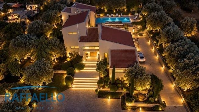 (Προς Ενοικίαση) Κατοικία Βίλα || Αθήνα Βόρεια/Μαρούσι - 890 τ.μ, 15.000€ 